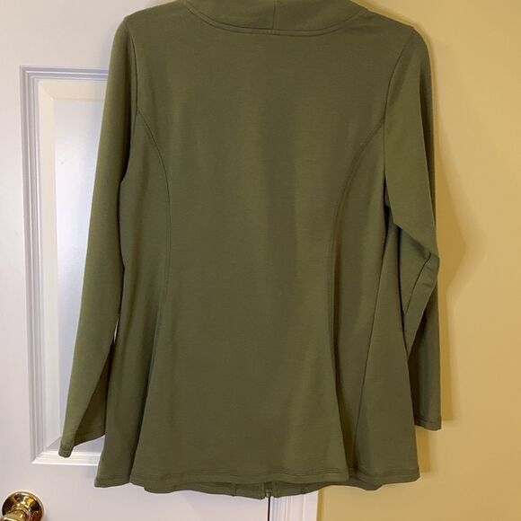 Denim & Company Sz Small activewear lightweight zip up jacket with V-neck - Picture 2 of 9